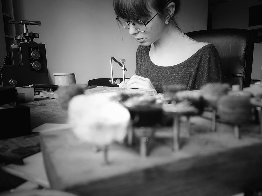 Ada Cioba designer bijutier roman: bijuterii unicat handmade argint raw